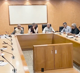 Mahan Rushi Mahant Swami Maharaj - Sanatan Dharma 